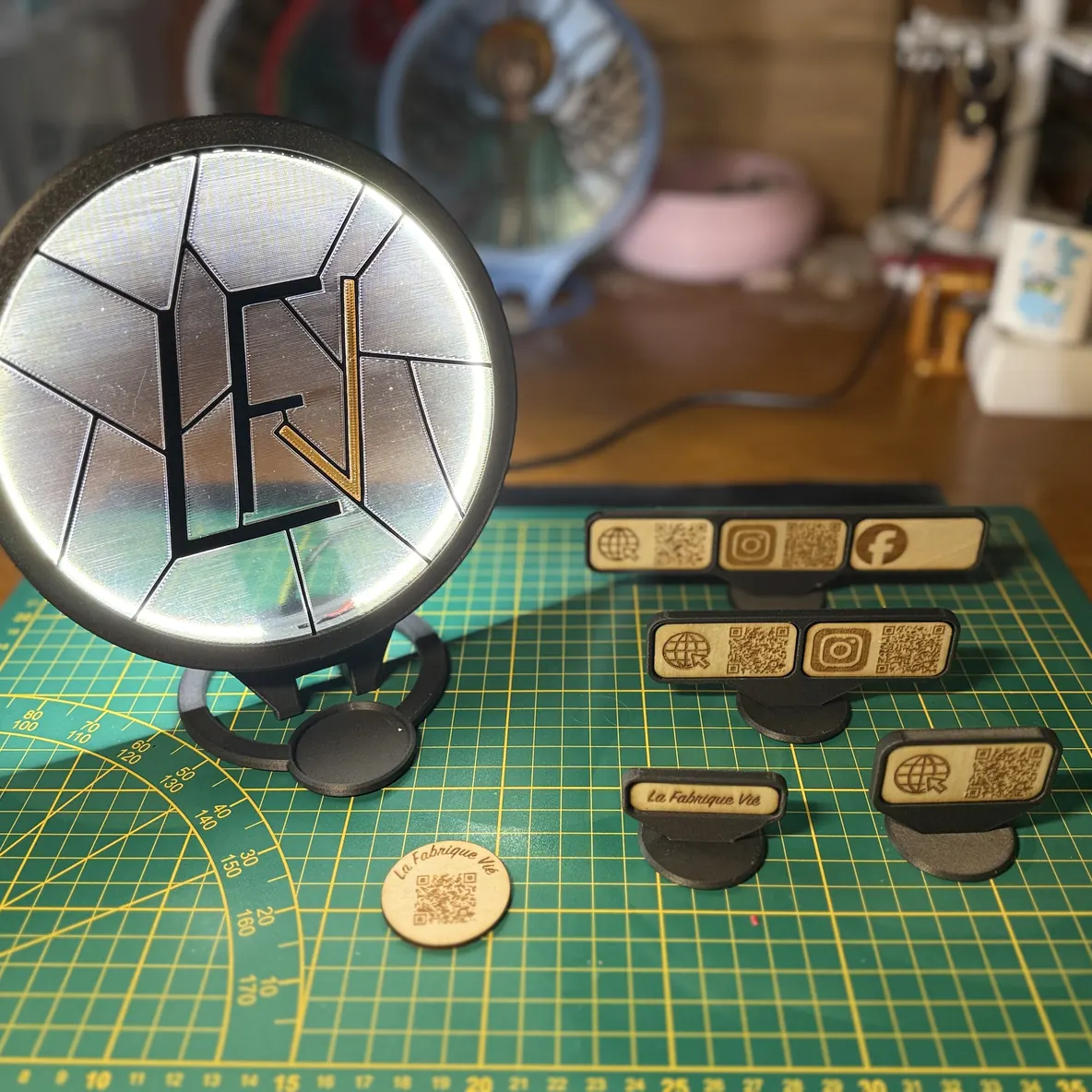 Vitrail LED — Extensions personnalisées